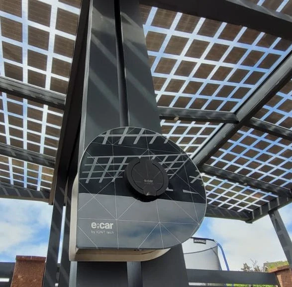 Wallbox e:car WALL single zásuvka BASIC 22kW