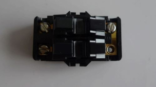 Přístroj spínače náhradní č.5 4FK 57532 Classic